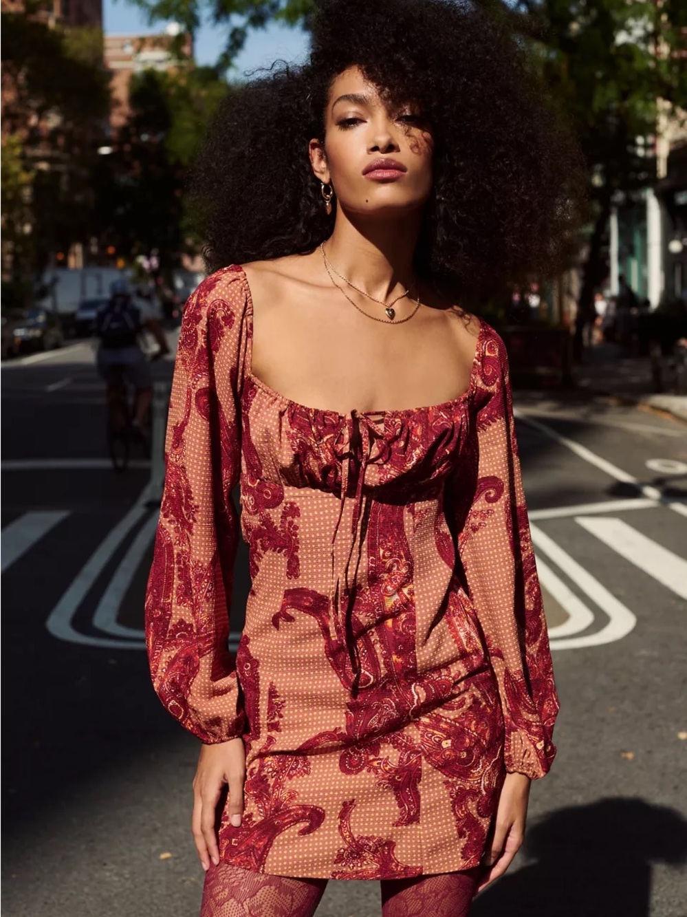 UO Vivienne Printed Long Sleeve Mini Dress Paisley Large - Picture 2 of 5